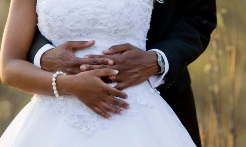___7981405___2018___2___14___9___married+couple