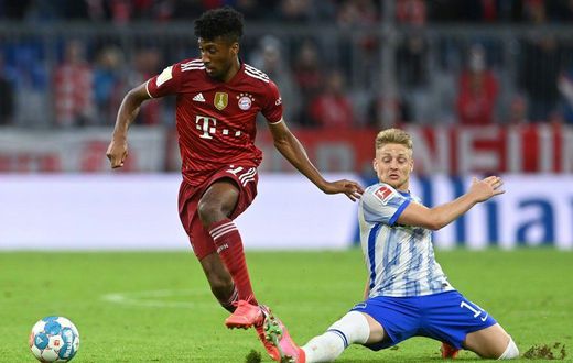 France winger Kingsley Coman (L) returned to training at Bayern Munich on Thursday after heart surgery