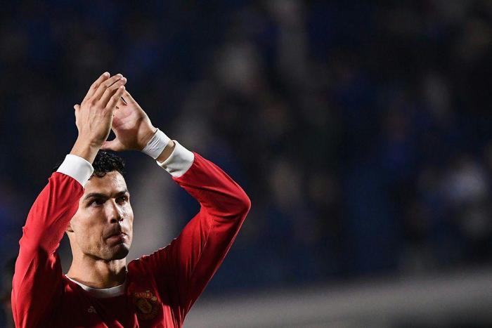 Late goals from Cristiano Ronaldo have kept Manchester United's Champions League hopes alive