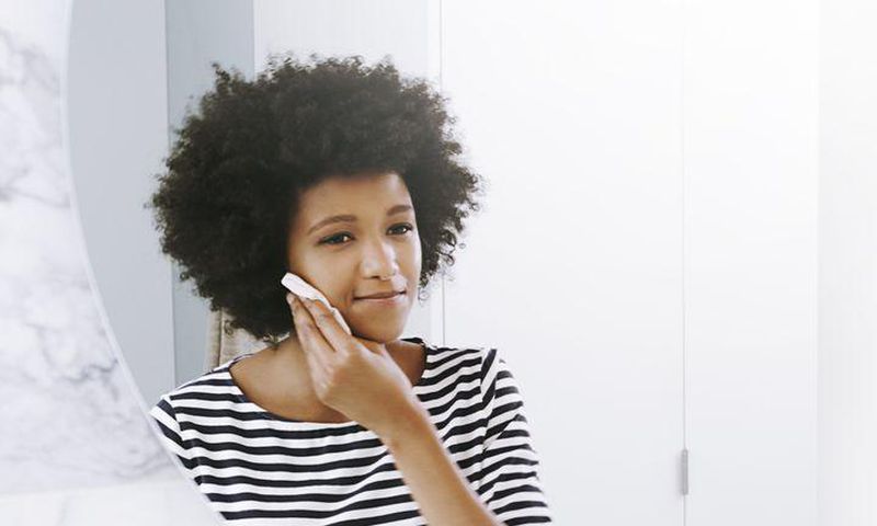 How to clean makeup without wipes