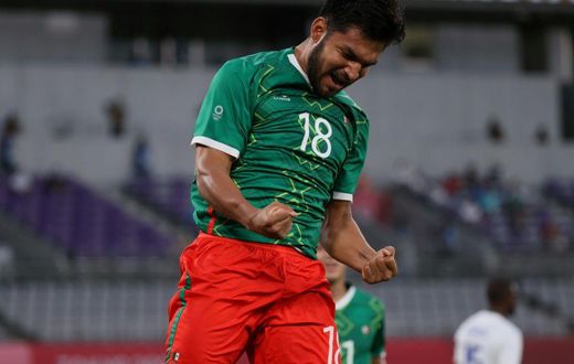Aguirre celebrates after scoring Mexico's fourth goal