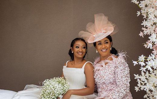 What should the mother of the bride wear? Here's your absolute guide