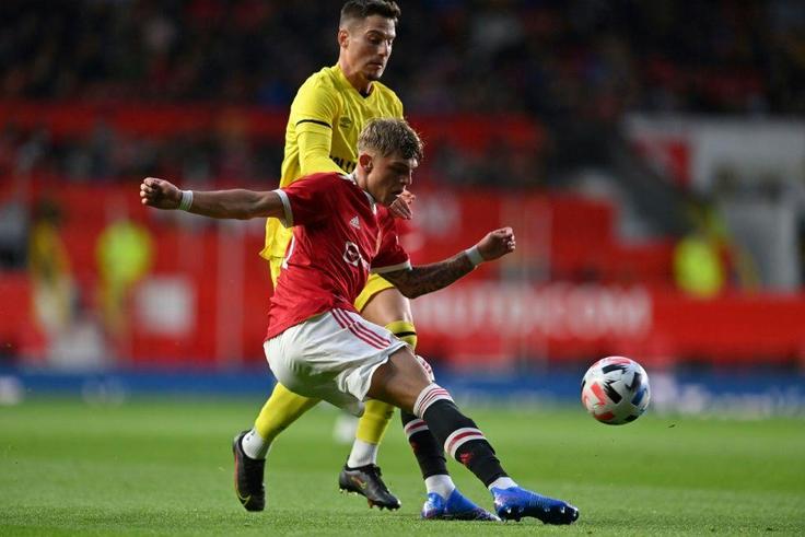 Manchester United defender Brandon Williams has joined Norwich on loan