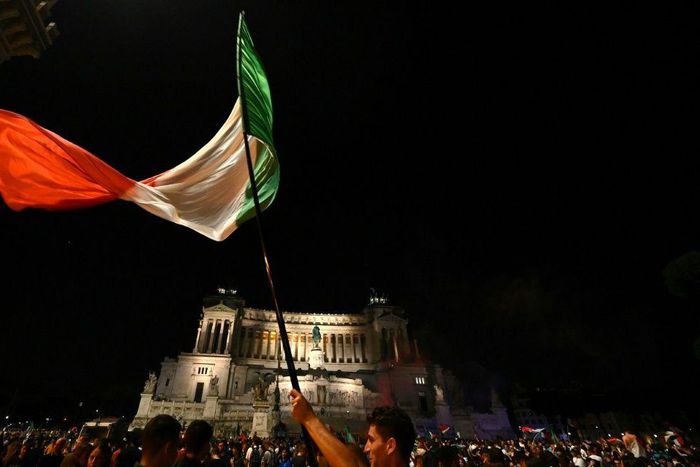 Fans celebrate in Rome after Italy's Euro 2020 triumph