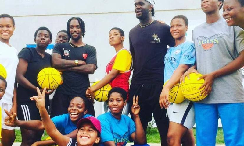 Kojo Afari and the young athletes