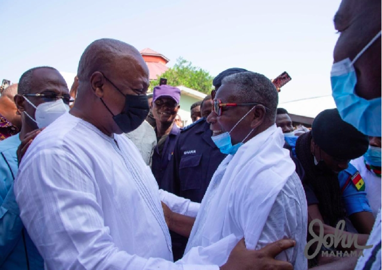 Crowd mobs Mahama at ex-Council of State member’s church