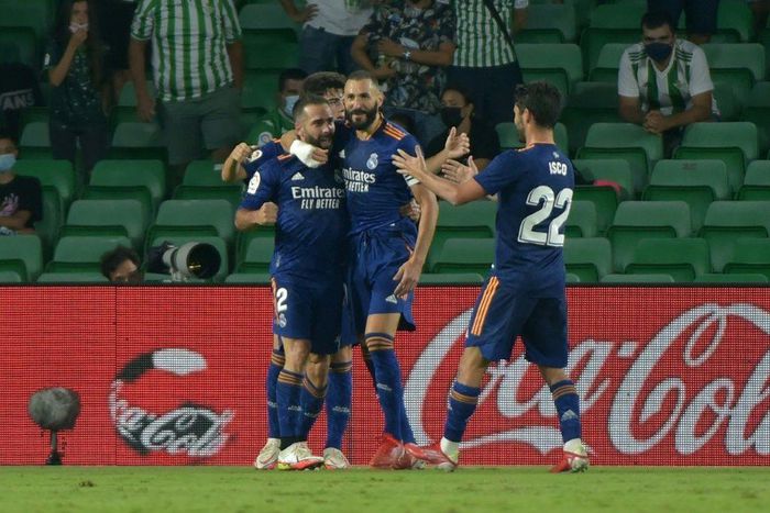Dani Carvajal (L) celebrates scoring Real Madrid's winning goal at Real Betis