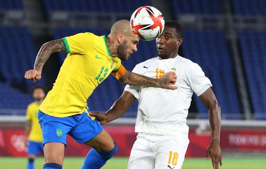 Dani Alves' Brazil were held to a 0-0 draw by the Ivory Coast in the Olympic football