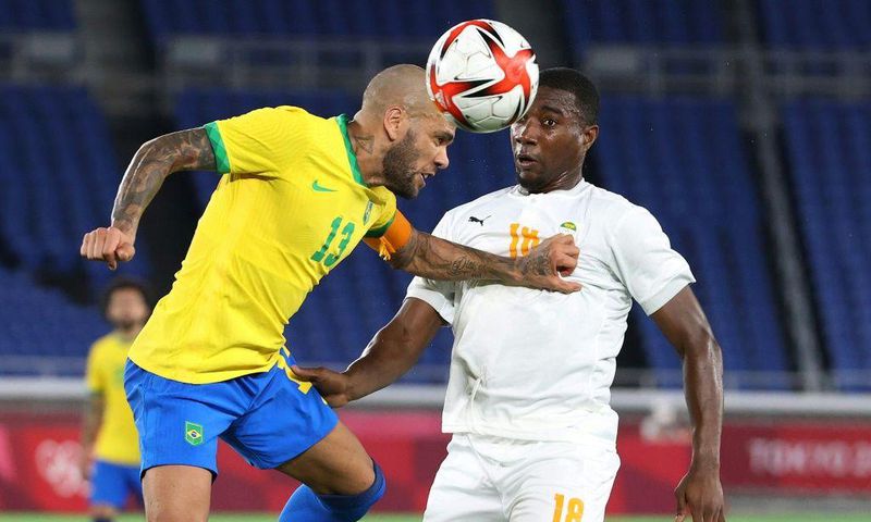 Dani Alves' Brazil were held to a 0-0 draw by the Ivory Coast in the Olympic football