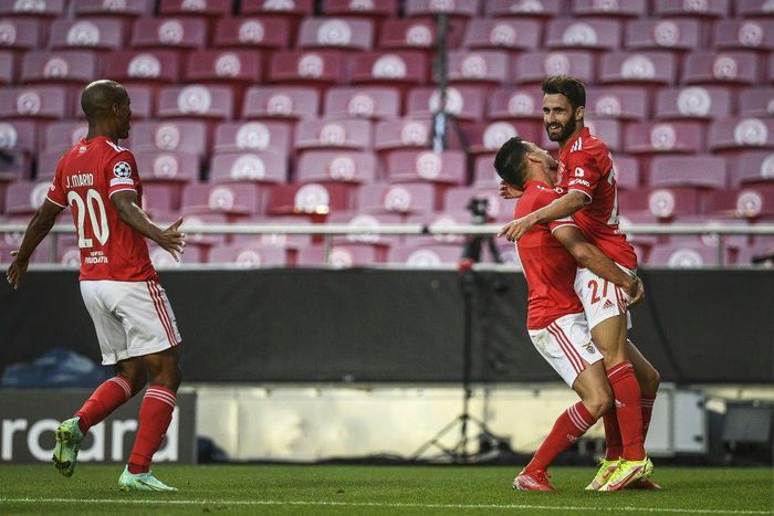 Rafa Silva (R) gave Benfica the lead as they beat PSV 2-1 in the play-off round first leg