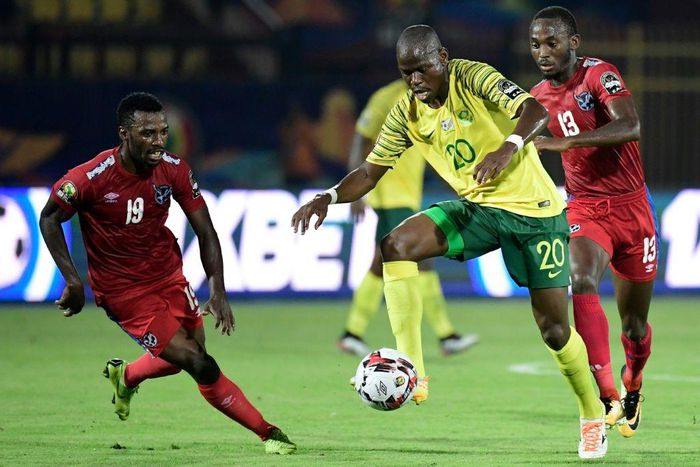 Mamelodi Sundowns star Peter Shalulile (R) playing for Namibia against South Africa during the 2019 Africa Cup of Nations in Egypt