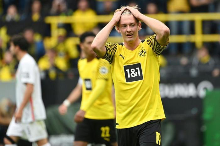 Germany forward Julian Brandt celebrates scoring Borussia Dortmund's winning goal on Saturday