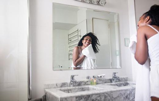 Here’s why you shouldn’t use a towel to dry your face