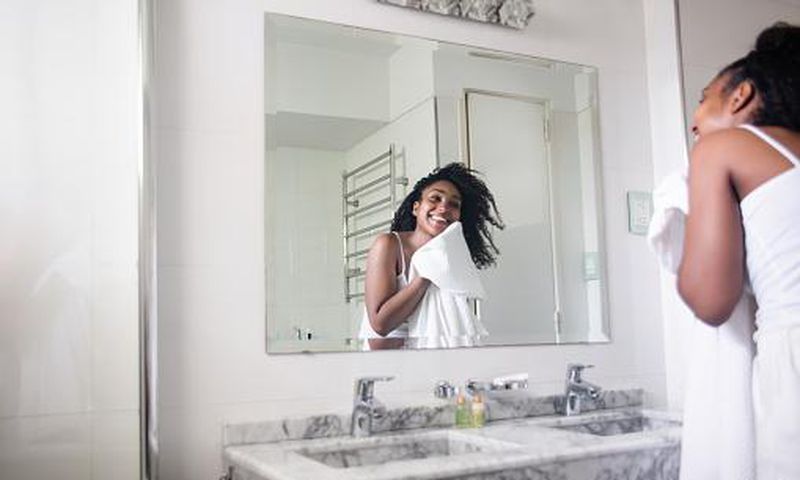 Here’s why you shouldn’t use a towel to dry your face