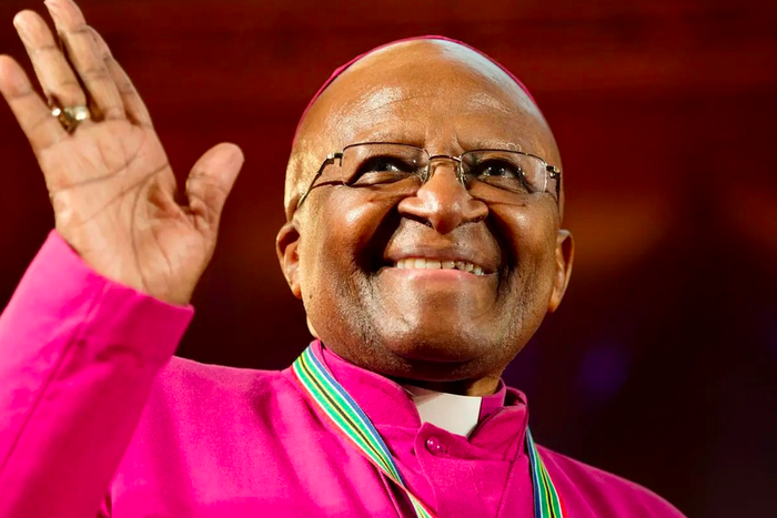 Archbishop Desmond Tutu dies at 90