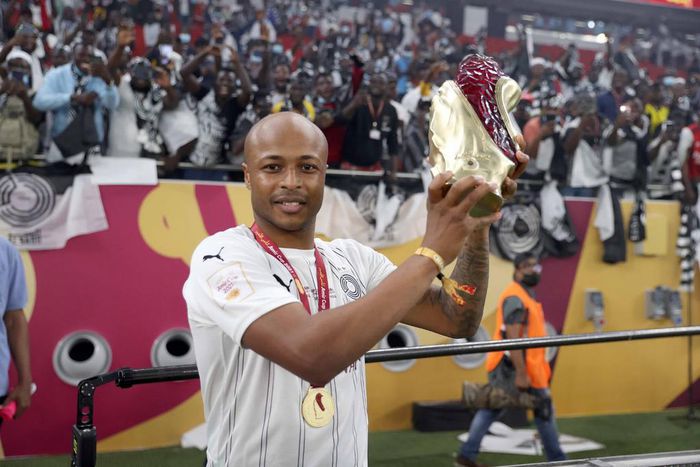 Andre Ayew wins his first trophy in 9 years as Al Sadd lift Amir Cup