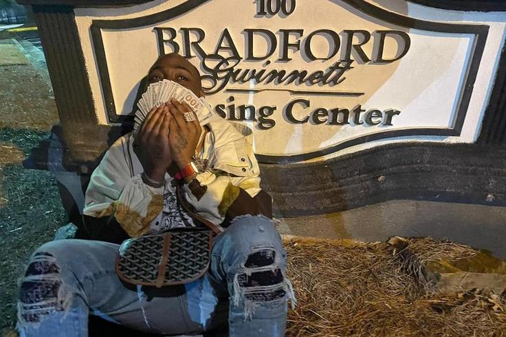 Davido raises over Sh42 million after asking fans to Send him Money [Screenshot]