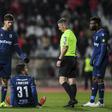 An injury to goalkeeper Joao Monteiro, who was playing outfield for Belenenses, forced the game with Benfica to be stopped after the home team was left with just six men