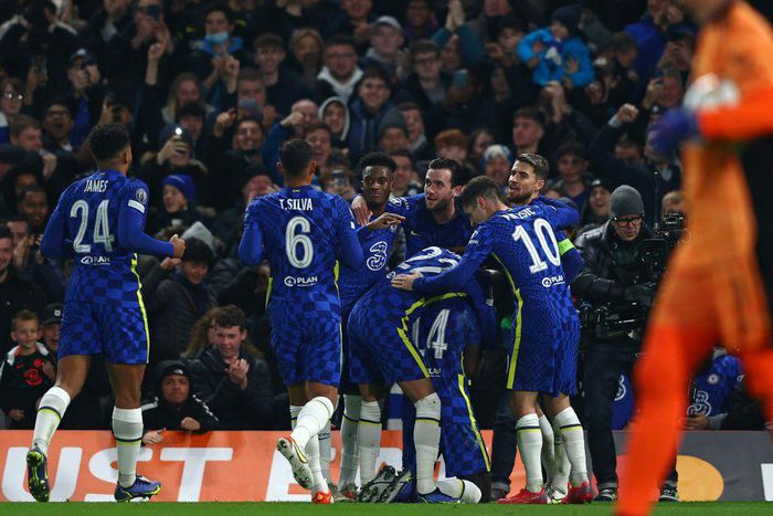 Chelsea celebrate Trevoh Chalobah's goal against Juventus