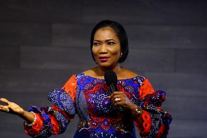 “When last did you thank your wife after sex?” - Female pastor blasts men (video)