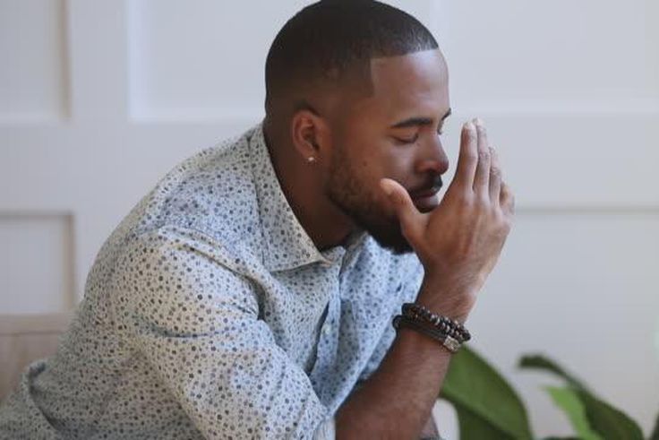 6 stages men go through after a breakup