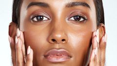 Taking care of oily skin(L'Oreal Paris)