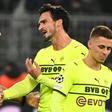 Mats Hummels (C) remonstrates with English referee Michael Oliver (L) during Dortmund's defeat to Ajax in the Champions League