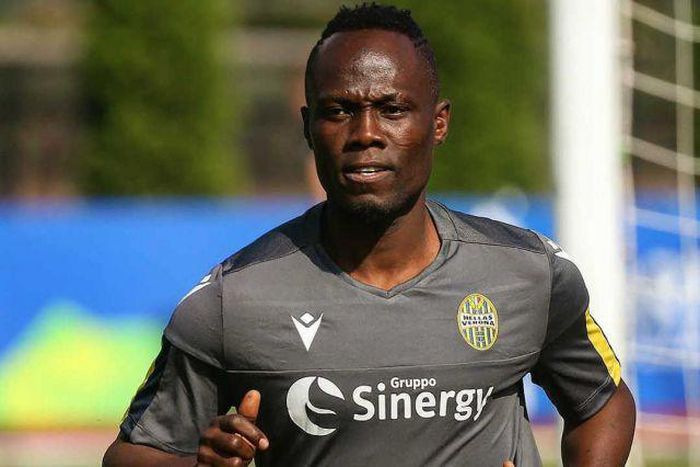 Watch: Clubless Agyemang-Badu scores wonderful free-kick in exhibition match