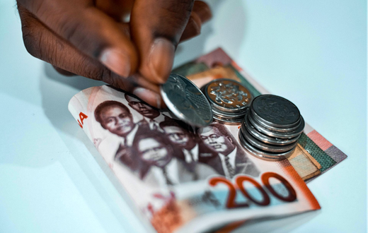 The Gap between the Lending Rate of the Commercial Banks and the Monetary Policy of Bank of Ghana (BoG)