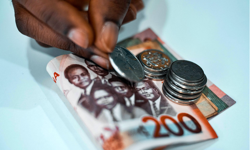 The Gap between the Lending Rate of the Commercial Banks and the Monetary Policy of Bank of Ghana (BoG)