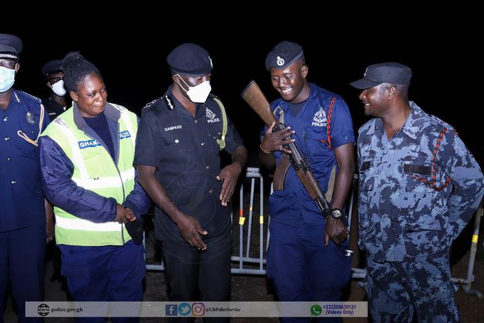 IGP visits night duty patrol