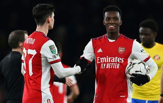 Eddie Nketiah (right) scored a hat-trick as Arsenal beat Sunderland 5-1