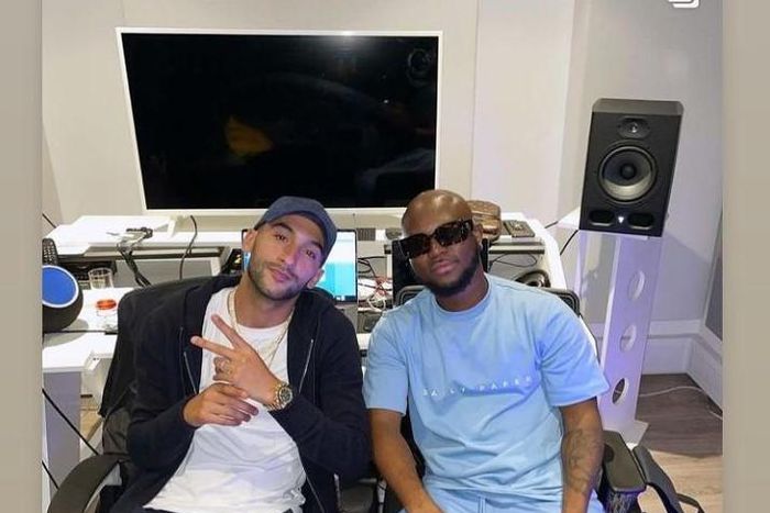 Video: Chelsea star Hakim Ziyech hangs out with King Promise during studio session