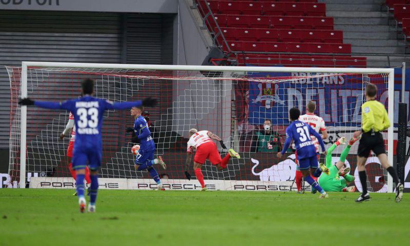 Florian Wirtz scored the opener to send Bayer Leverkusen on their way to an away win at RB Leipzig on Sunday