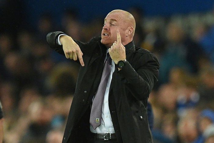 Sean Dyche has signed a new deal with Premier League side Burnley