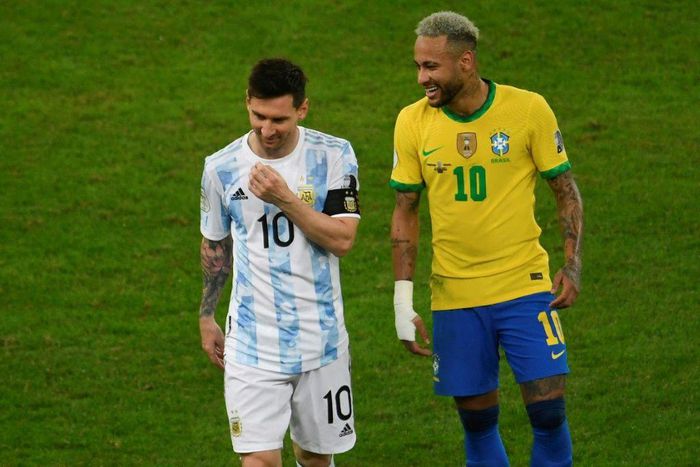 Paris Saint-Germain could be without Argentina's Lionel Messi (L) and Brazil's Neymar after FIFA changed World Cup qualifying dates for South America
