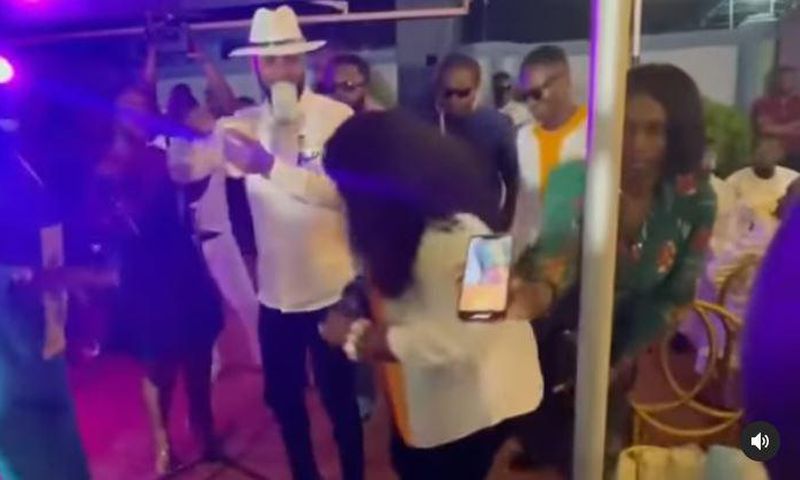 Rev Obofour sprays cash on his wife