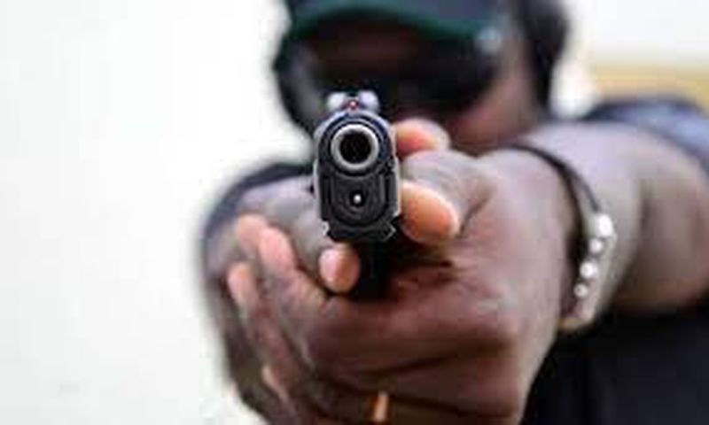 Gun fire exchange