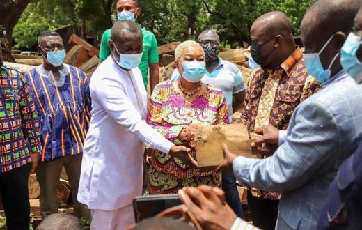 Jinapor hands over impounded Rosewood to National Cathedral board