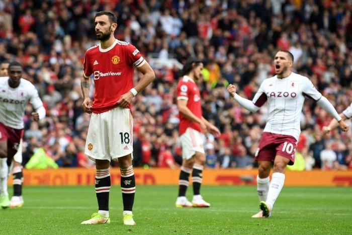 Manchester United midfielder Bruno Fernandes missed a penalty against Aston Villa