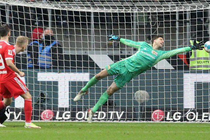 Evan Ndicka scored a late winner for Frankfurt against Union Berlin on Sunday