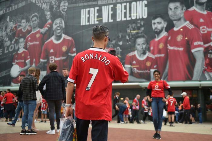 Manchester United fans outside Old Trafford