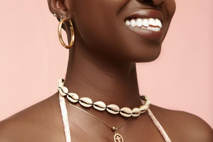 Tinuke details her sentimental new single ‘Waiting,’ incoming projects for 2022 and more