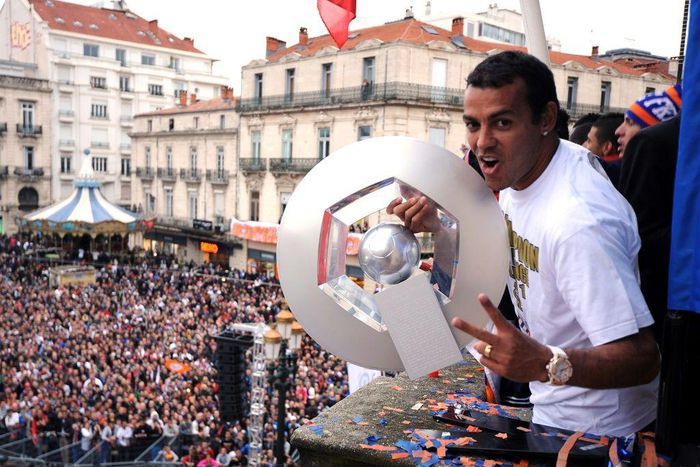 Victorino Hilton made his senior debut with Chapecoense in 1999