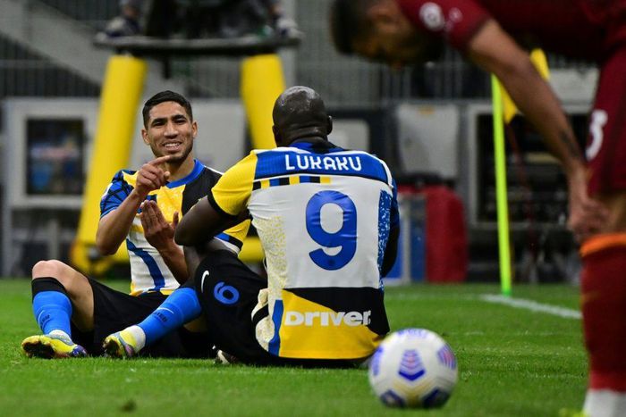 Key players Achraf Hakimi (L) and Romelu Lukaku have recently left Serie A champions Inter Milan
