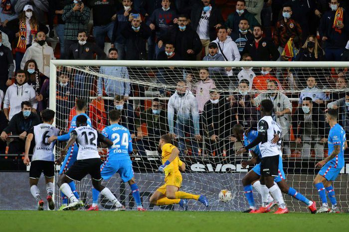 Hugo Duro scored a 96th-minute equaliser for Valencia against Atletico Madrid