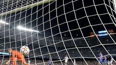 Thomas Muller scored the opening goal as Bayern Munich beat Barcelona on Tuesday.