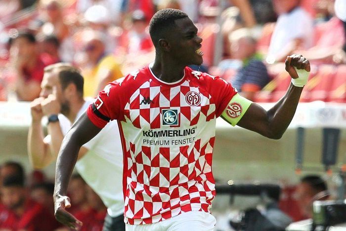 Mainz captain Moussa Niakhate celebrates scoring against Leipzig