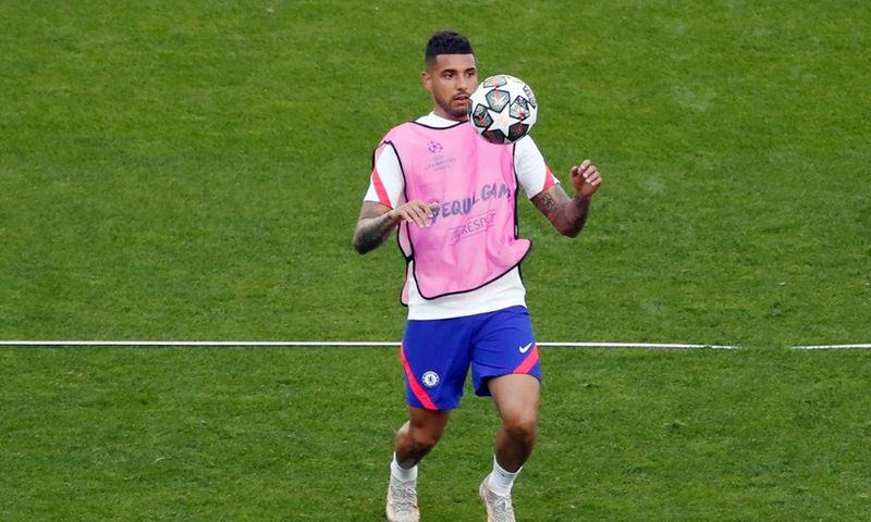 Chelsea and Italy defender Emerson Palmieri is moving to Lyon on a season-long loan