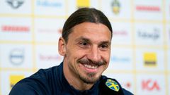 Zlatan Ibrahimovic was in a good mood back in the SWeden camp